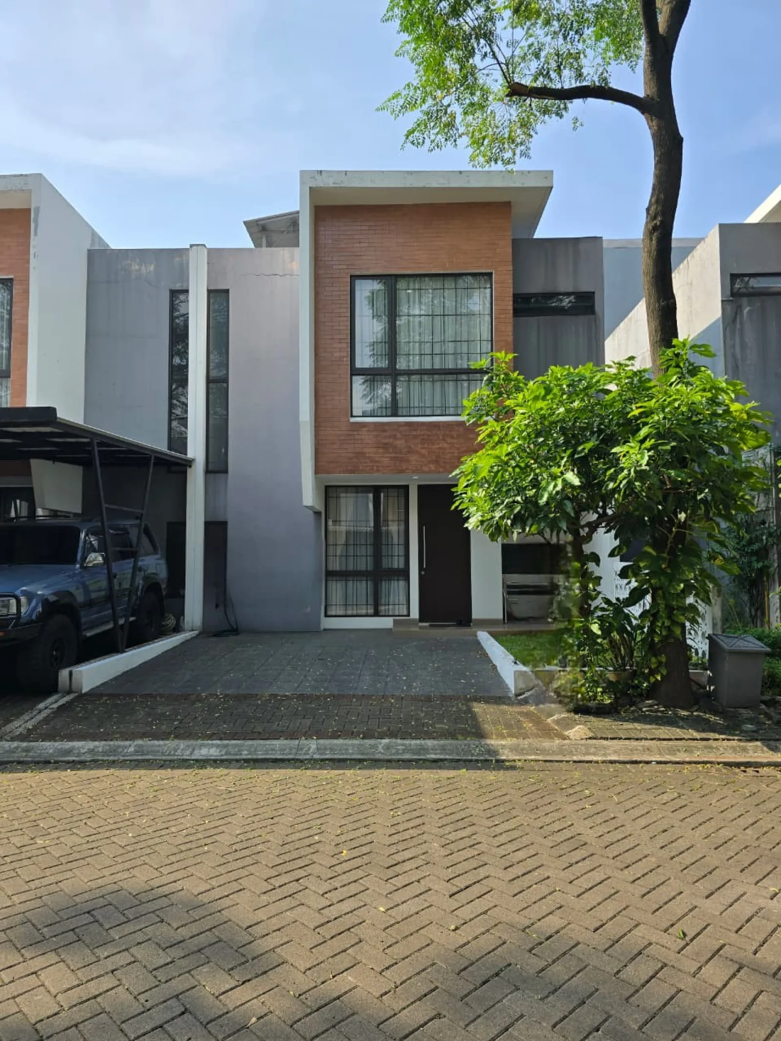 Rumah Dijual di Bintaro Sektor 7, 2 Lantai Nyaman Siap Huni SHM