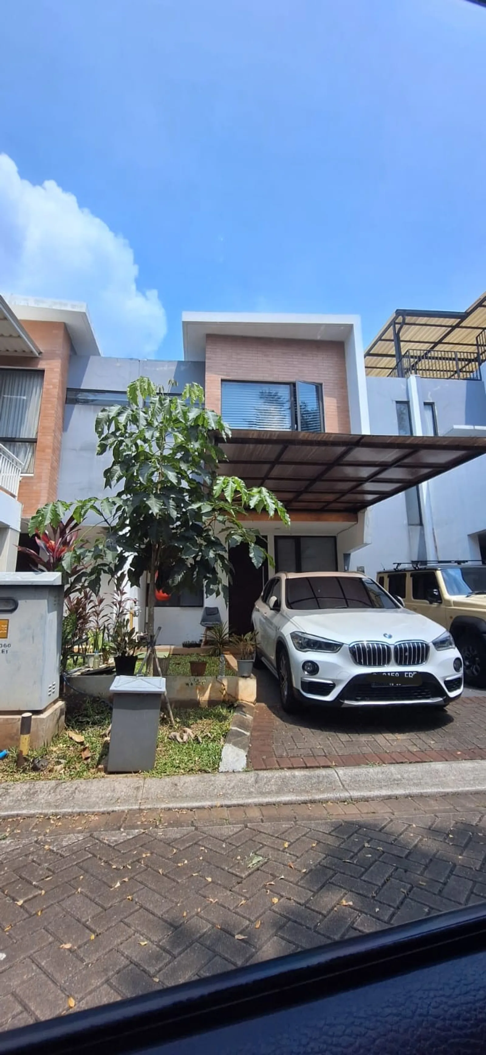 Rumah Nyaman 2 Lantai di Bintaro Sektor 7 dengan Fasilitas Lengkap