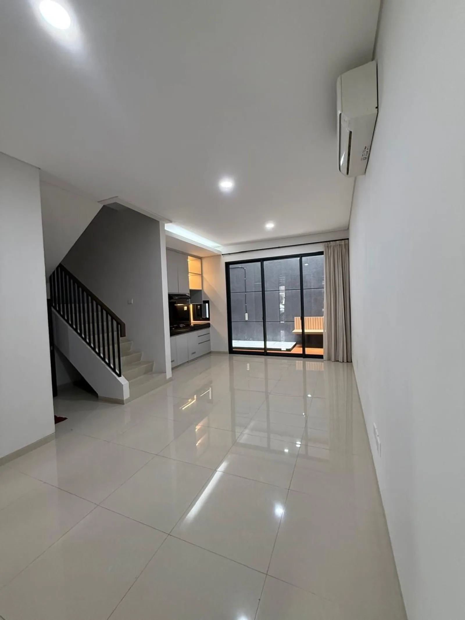 Rumah Nyaman di Kebayoran Bintaro dengan Fasilitas Lengkap dan 3 Kamar Tidur