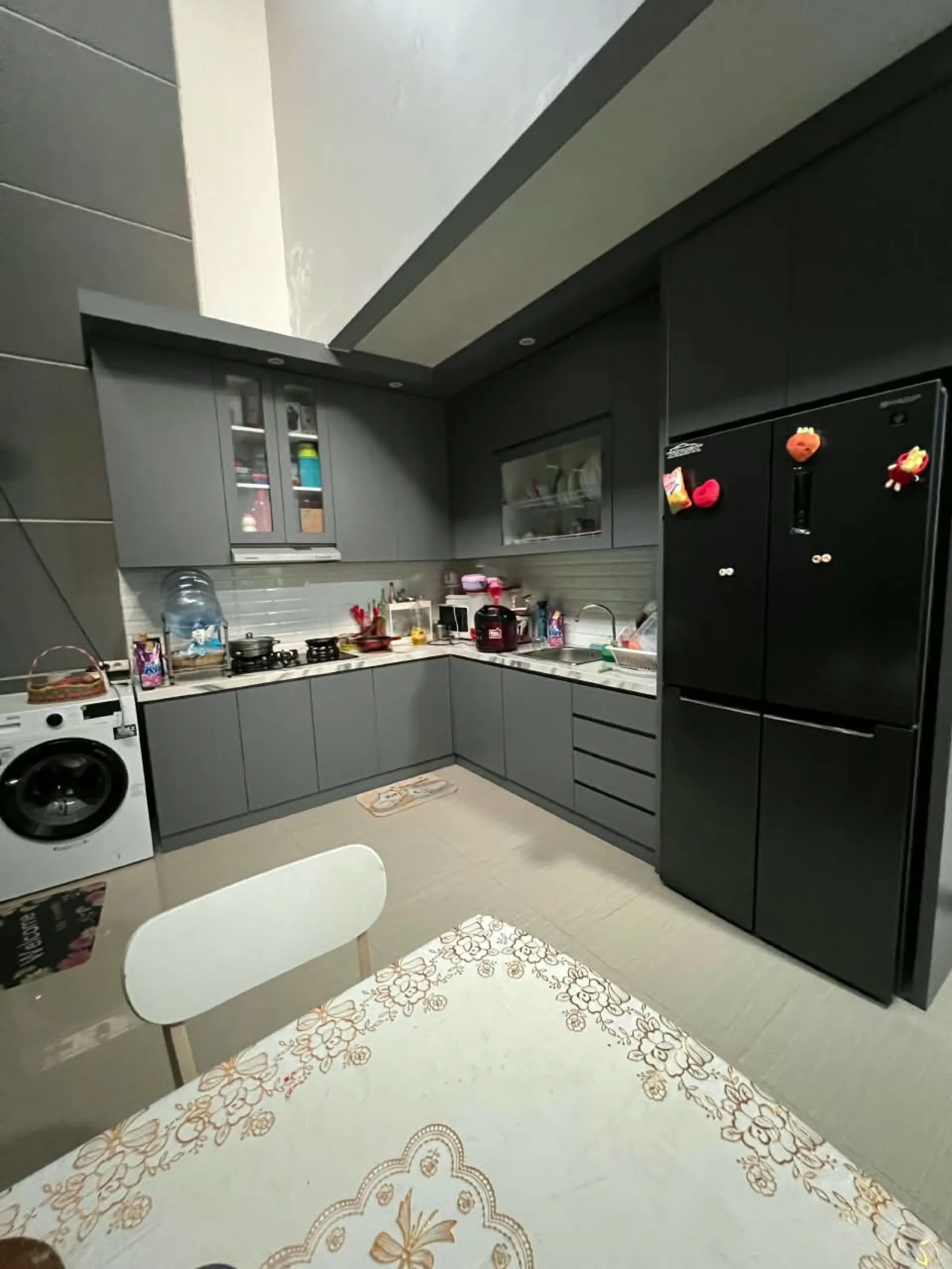 Rumah Fully Furnished di Graha Raya dengan 2 Kamar Tidur