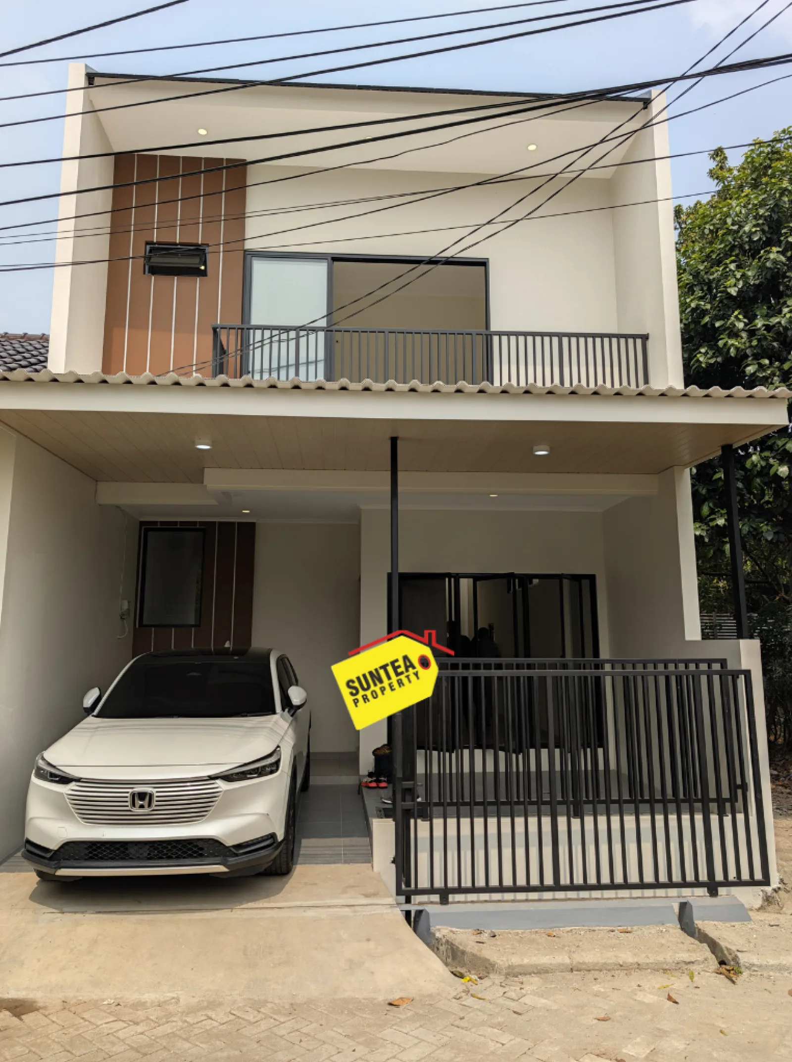 Rumah Dijual di Graha Bintaro, 2 Lantai dengan 4 Kamar Tidur dan SHM