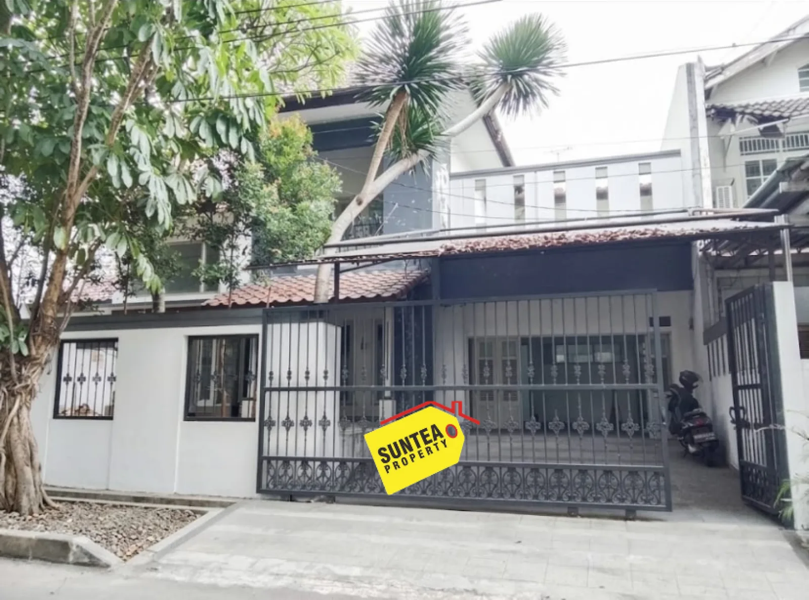 Rumah Dijual di Bintaro Sektor 6, 5 Kamar Tidur dan 5 Kamar Mandi
