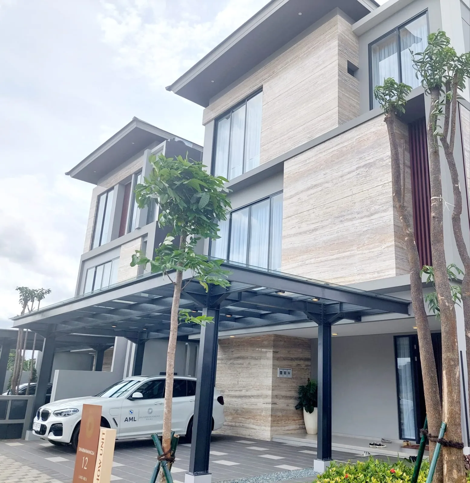 Dijual Rumah baru Mewah 3 Lantai lengkap dengan Lift di Dharmawangsa Home Bintaro