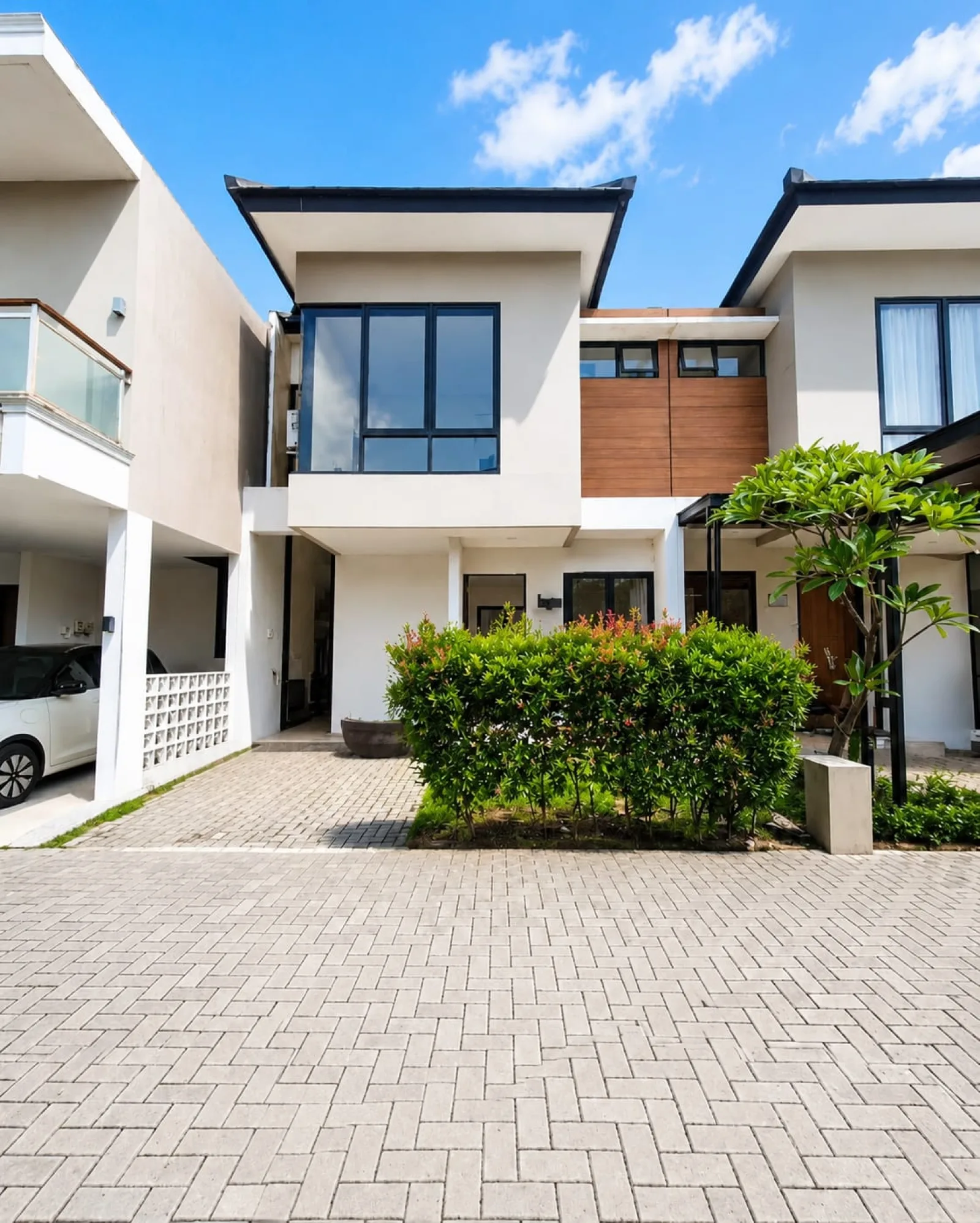 Turun Harga! Rumah Semi Furnished di Cavana Residence Bintaro