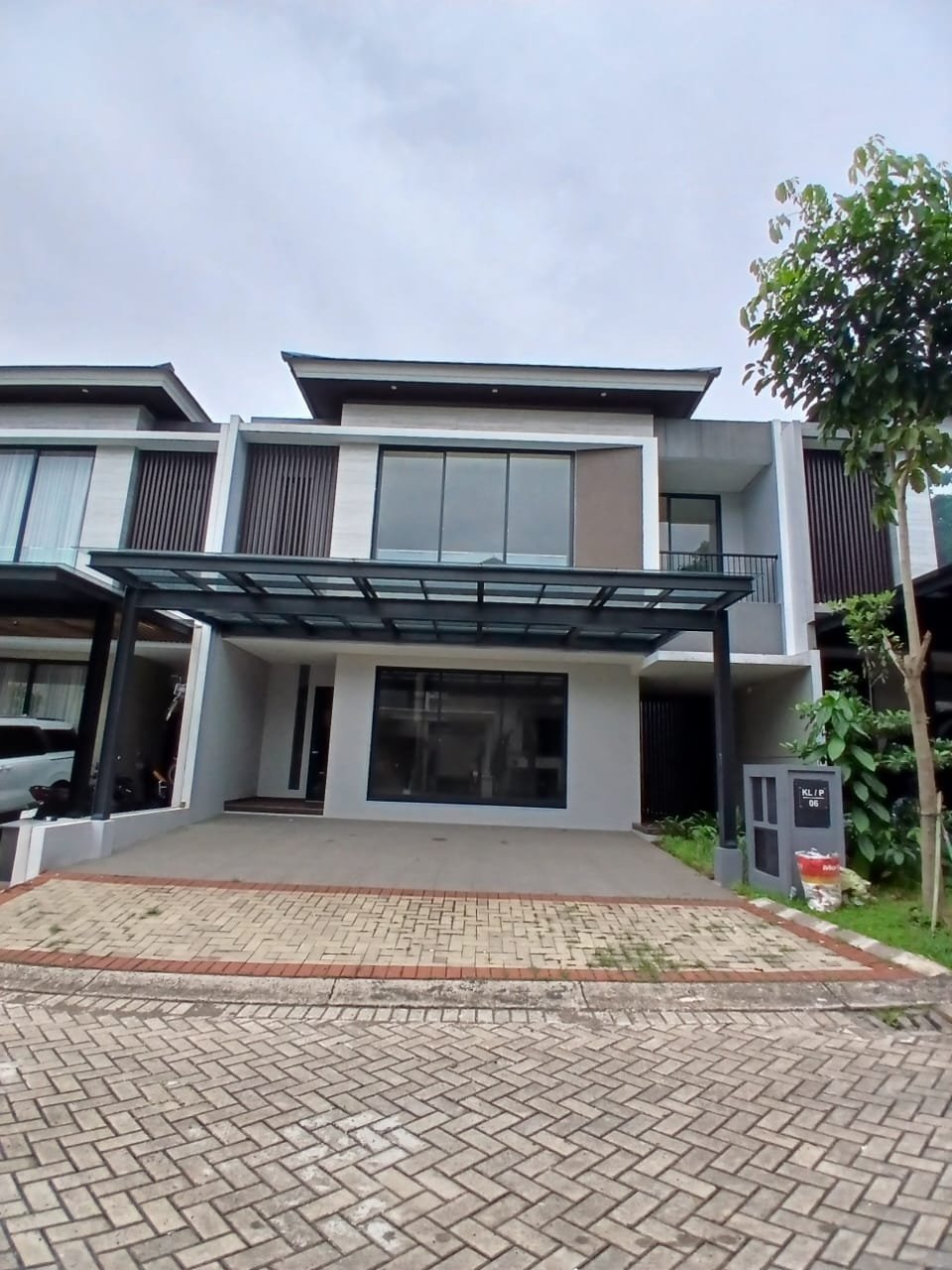 Rumah baru siap huni di Chiara Kebayoran Village Bintaro